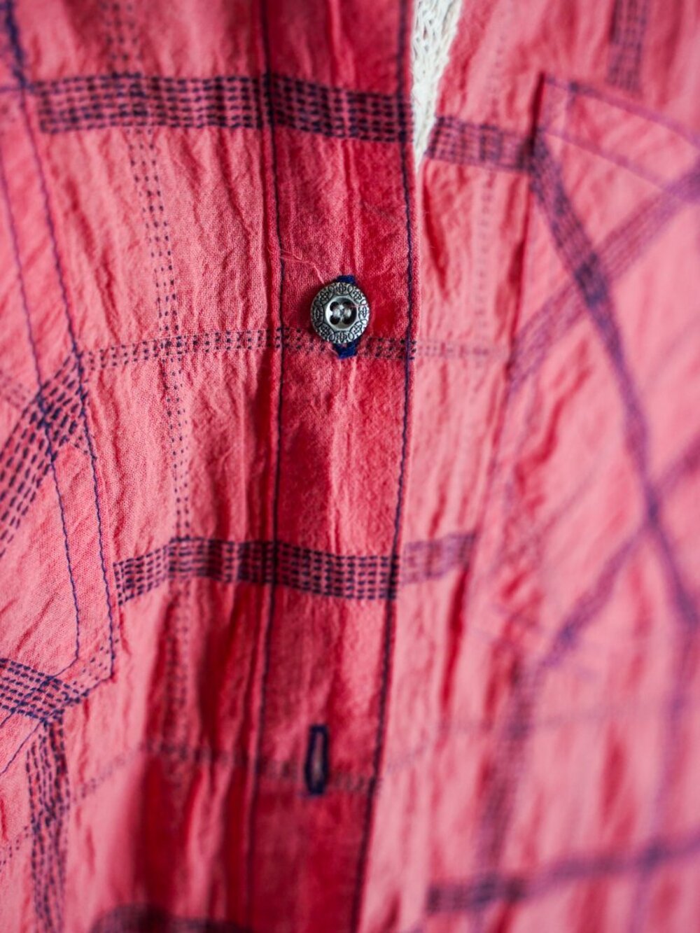 Miss Me Women's Coral Plaid Western Lace Trim Button Up Shirt Large - Picture 7 of 14